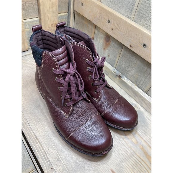 Clarks Cushion Soft Retro Boots Maroon Plaid Accent Zipper US9 - Picture 3 of 10
